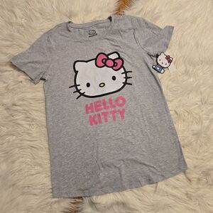 🆕️3/$50💓NWT Hello Kitty Graphic T
